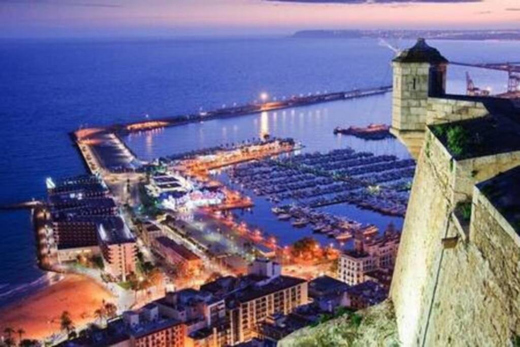 Apartamento Boutique Centrico A 5 Min Playa Alicante Kültér fotó
